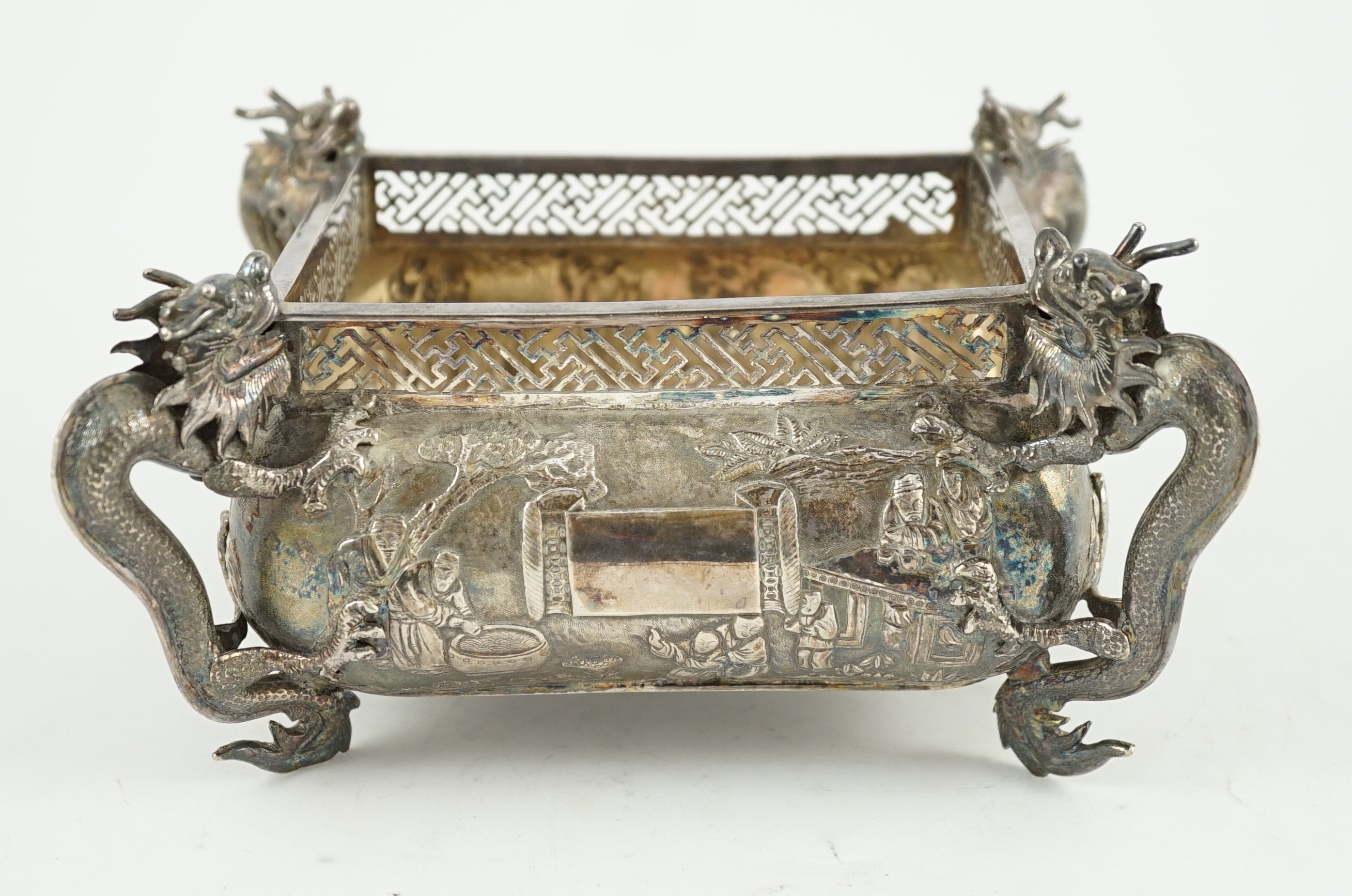 A late 19th/early 20th century Chinese Export silver planter, maker WC